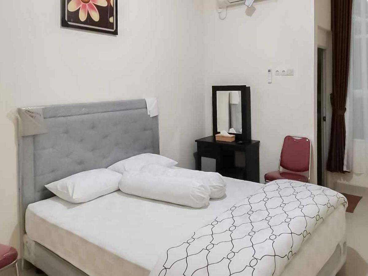 Wisma Talenta Mitra Reddoorz Jakarta Luaran gambar